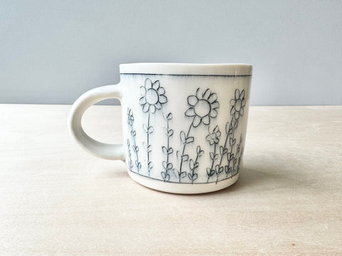 Flowers Mug (10 oz)
