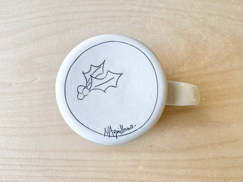 Holly Mug (16 oz)