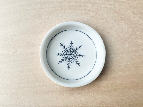 Snowflake Teeny Round Dish