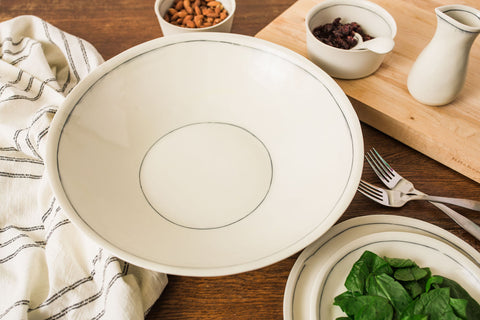 Simple Line Round Platter