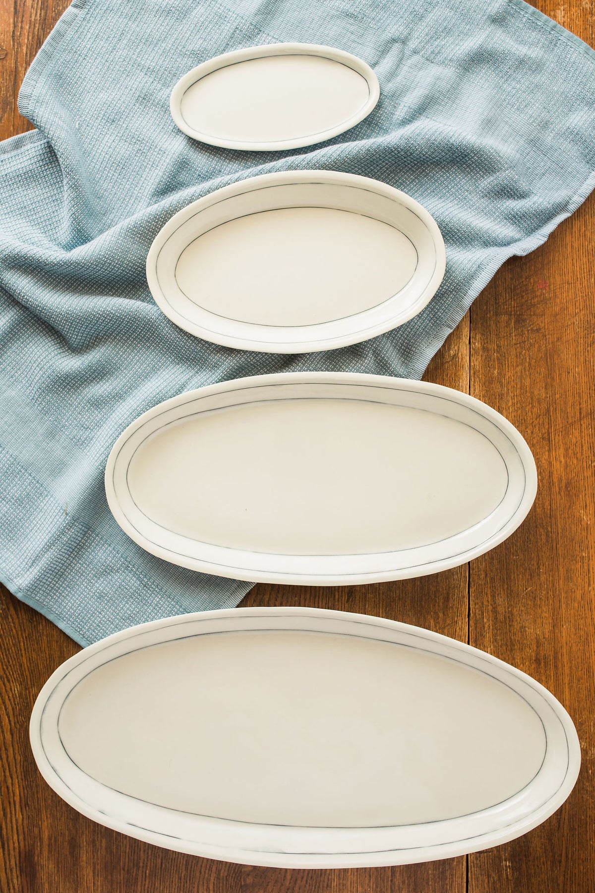 Simple Line Ovals